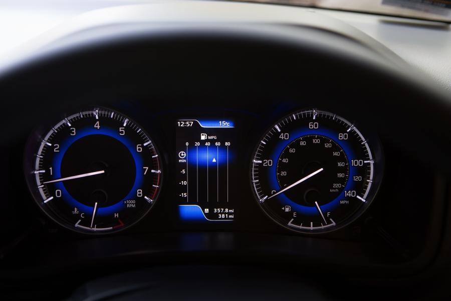 Панель приборов Suzuki Baleno 2016 года  (UK) (фото 69 из 88)